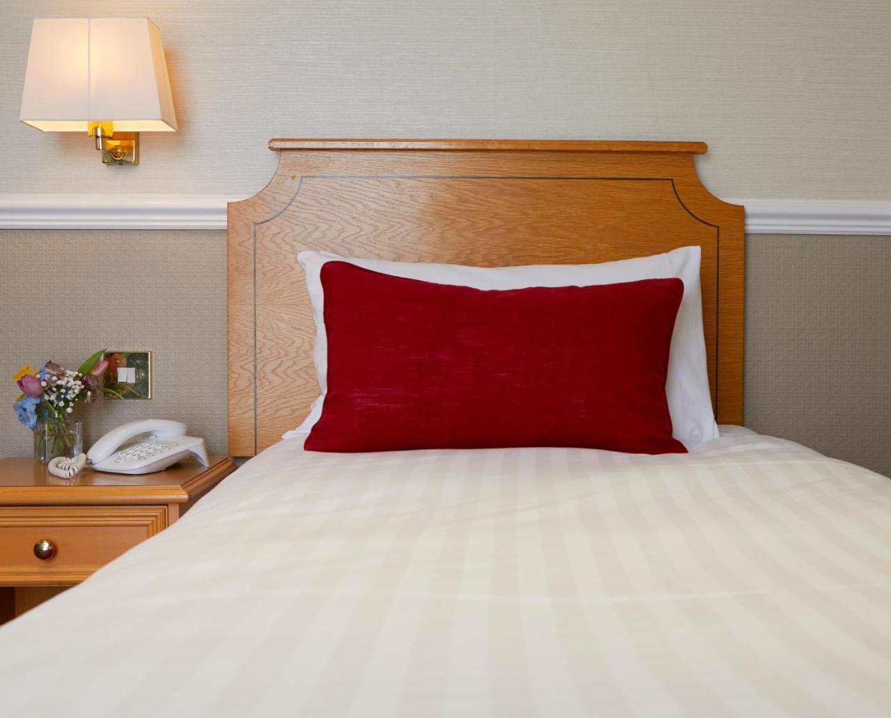Palm Court Hotel Скарборо Экстерьер фото
